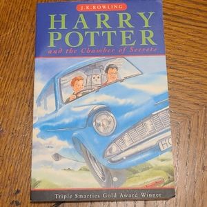 Harry potter and the chamber of secrets paperback